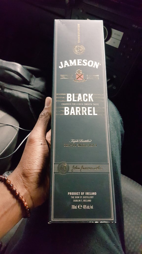 Pfupajena's tweet photo. #CheersToTheFreakenWeekend https://t.co/vWcAyq5k4B