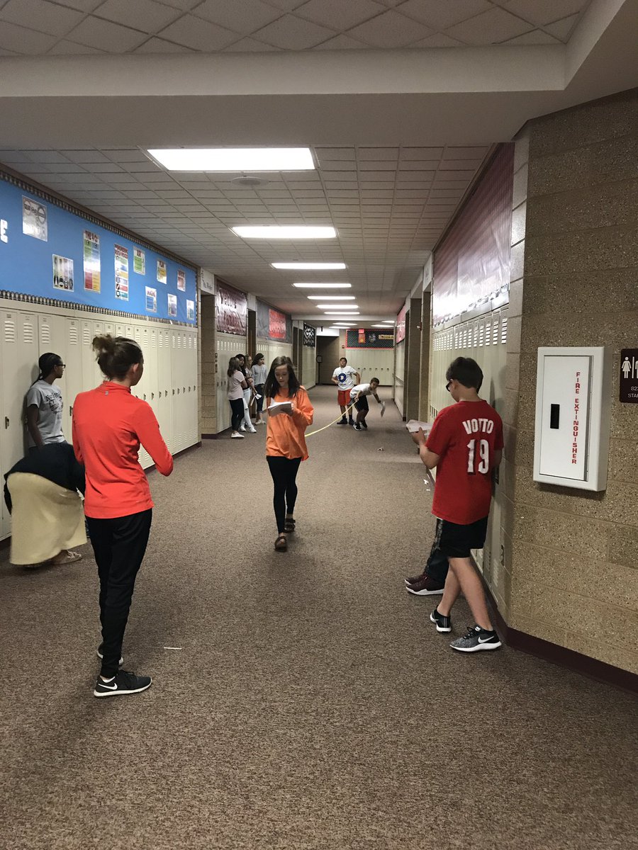 SonyaLynWolfe's tweet photo. We learned from @thekidshouldsee videos how to improve on our paper airplane designs to maximize flight. #FlyFarther #ImproveDesigns https://t.co/X0moBIJo0i
