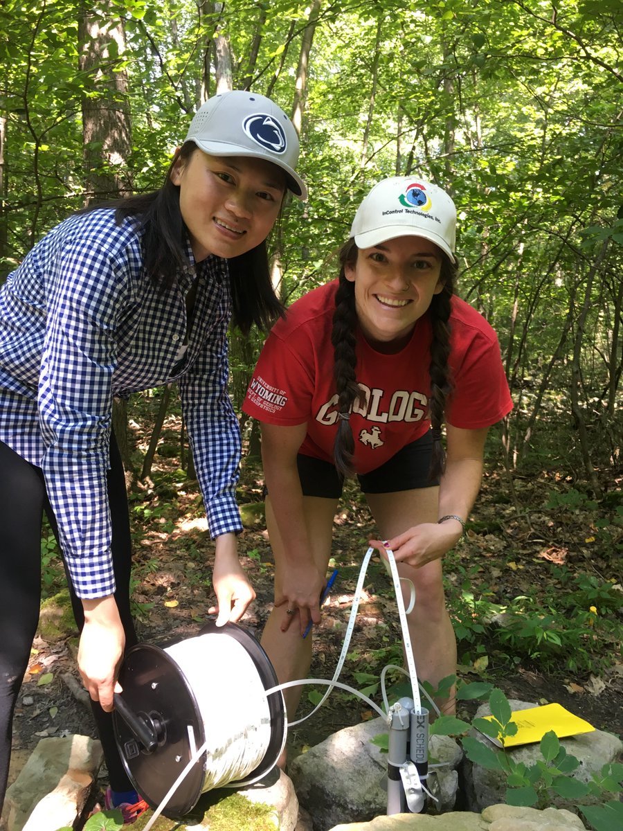 SSHCZO's tweet photo. Check out these team members measuring water levels in #GarnerRun on #FridayFieldDay @criticalzoneorg https://t.co/RyOMOnOgET
