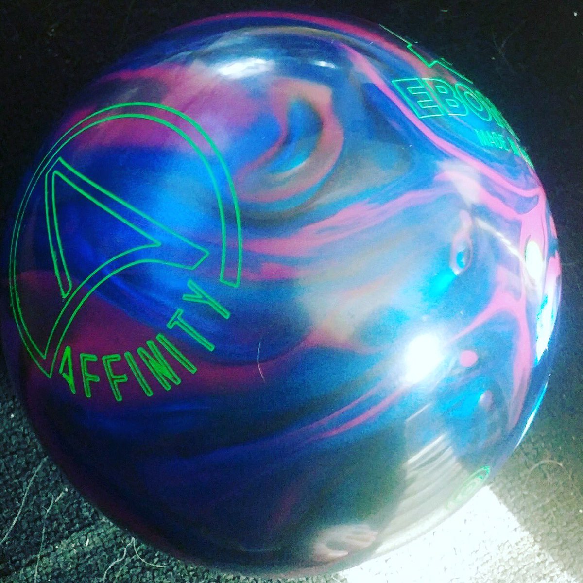The Affinity is designed to give length through the front on medium conditions with a strong down-lane motion. 9.5.17. #Ebonite #Affinity