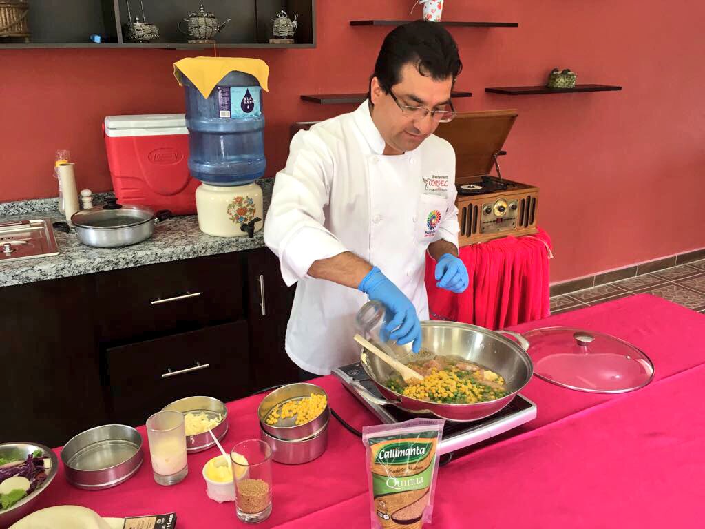 Produccion_Z6's tweet photo. En #Paute @MaAngelicaLeon CZ6 @TurismoEc visita cabañas turísticas @CORVELrestauran y observa buenas prácticas de emprendimiento #Callimanta https://t.co/WKMH1jstph