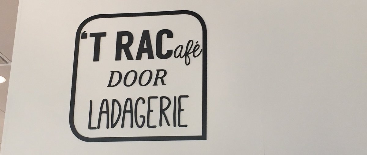 Ajvroegindeweij's tweet photo. Nieuw #RACafe @paviljoen @museumpark Heerlijk assortiment, lekkere muziek en een gezellige sfeer. ✅✅✅ #Studeren en dan #borrelen https://t.co/pFJZ8q3vQr