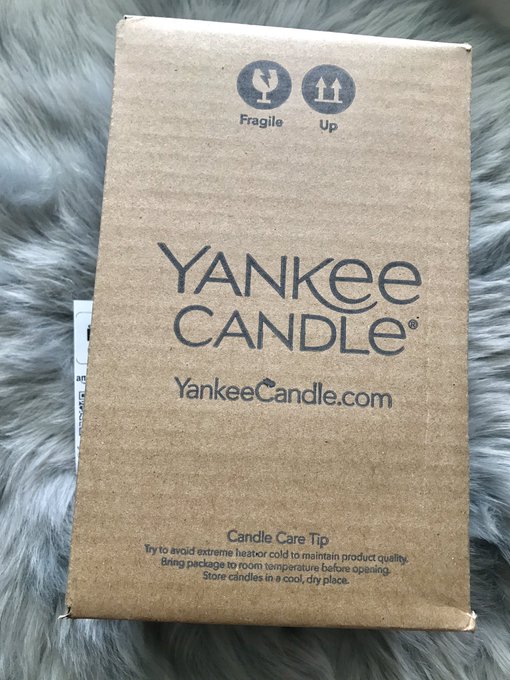 Oooooh what a sweet surprise✨thank you so much! https://t.co/SyXTw5OPHL<a href="/tag/onmfc"class="tags"><span>#onmfc</span></a>