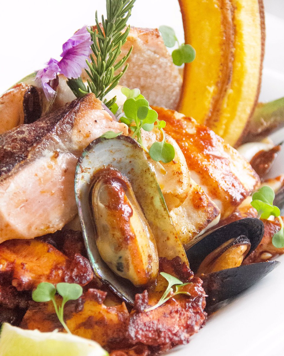 CEVICHE105SOBE's tweet photo. Visiting @BaysideMktplace? Stop by @CEVICHE105 and ask your server about today's seafood barbecue special! #ceviche105 #cviche105 #miami https://t.co/Hxk3kv7Wct