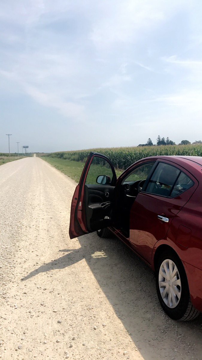 AbrahRose's tweet photo. 800 miles ✔️480 to go. Stopped mid-trip for the day for a run in Iowa- a place that's dear to me. Run #1 for today down, run #2 to go 2nite! https://t.co/xfeh0Q9KIY