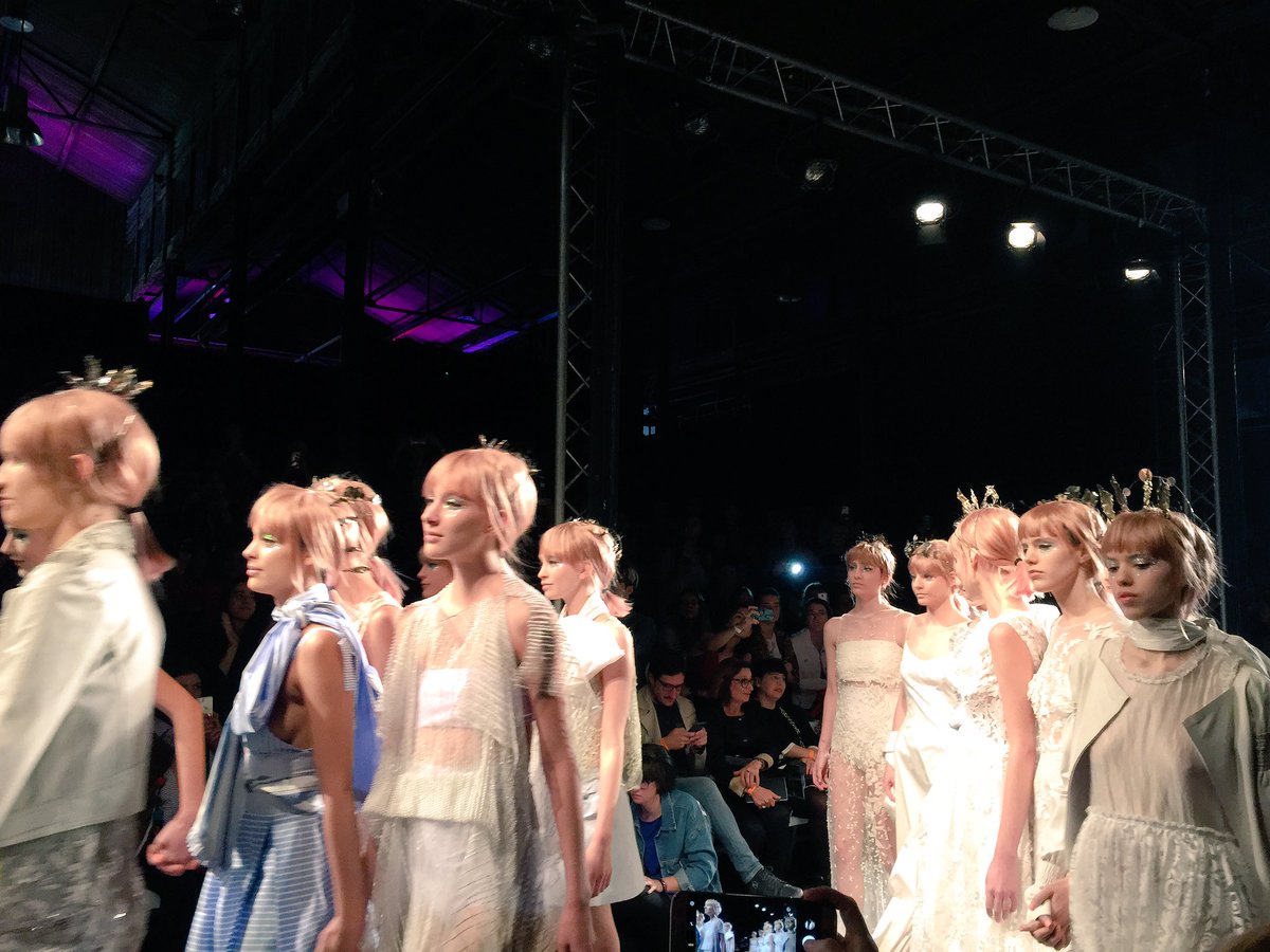 LorenaVilanova's tweet photo. Precioso desfile de #HouseOfMatchingColours en @BafweekOficial #BAFWEEKShows https://t.co/sh1ojupYlH