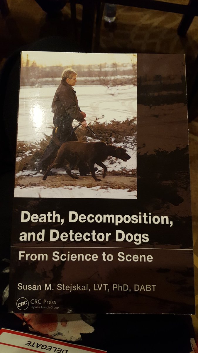 Tasha_Forensics's tweet photo. I HAVE THE BEST SUPERVISOR EVER! #IAFS2017 #crc #cadaverdog #greatbook #solucky https://t.co/JFTkY3vfB7