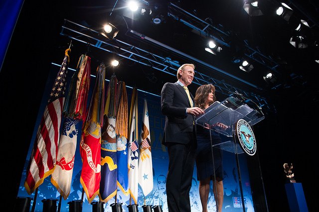 DeptofWar's tweet image. Today, @DepSecDef Shanahan presented the #SecDefFreedomAward to employers who demonstrated support for their #CitizenWarrior employees.