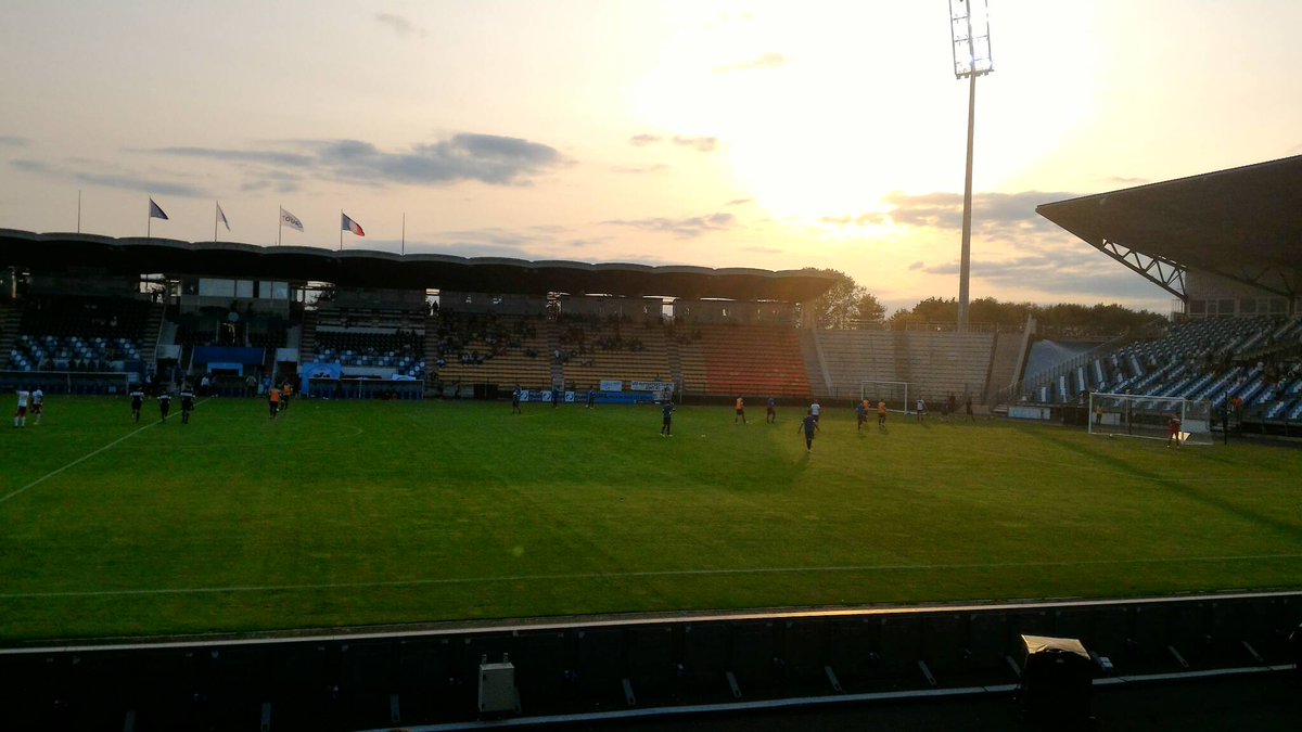 LFootastic's tweet photo. On prépare la reprise :-)
#ligue2 #Tours #Ajaccio #TFCACA
#footastic #radio #passion https://t.co/REqSDSgjAg