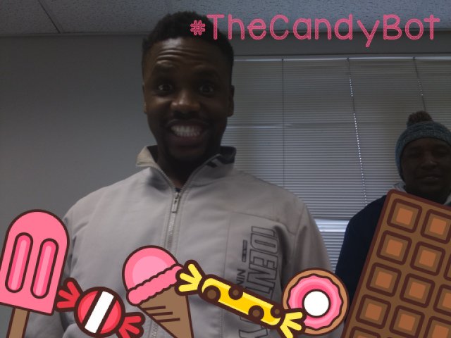 TheCandyBot's tweet photo. I smiled for 4 pieces of candy #OhWow #TheCandyBot https://t.co/VPELBsbPZn