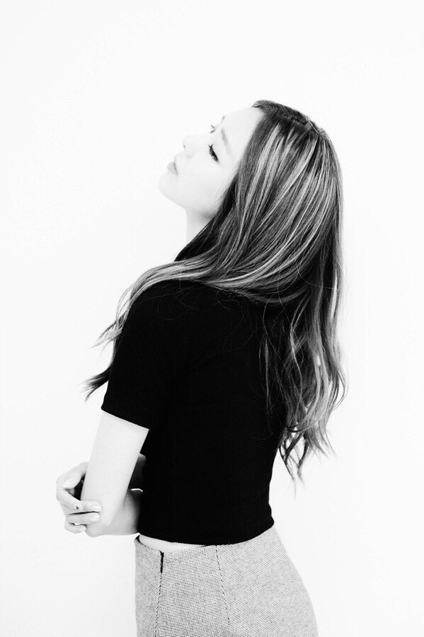 DIFAkSQVoAITj_V.jpg:large