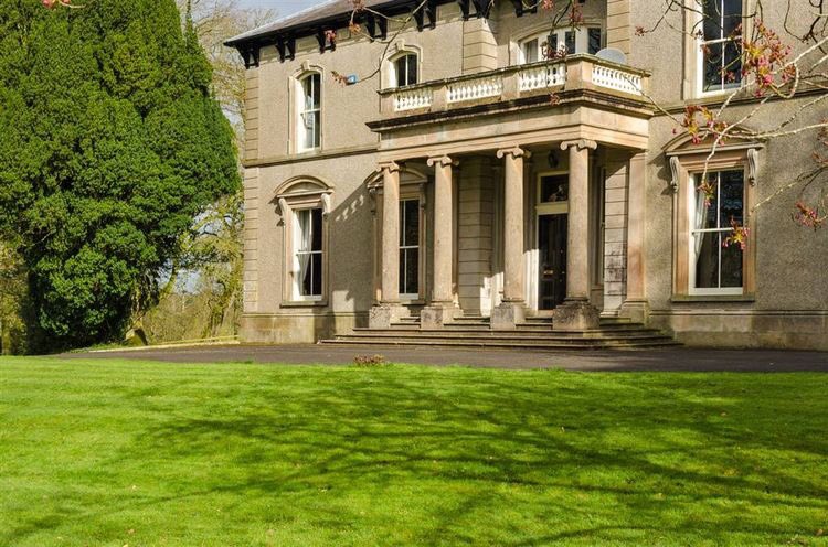 제가 영화나 드라마를 보지 않고 책만 읽었을때 제 상상 속 오만과 편견의 베넷가문 집은 이렇게 생겼었습니다...Translate post