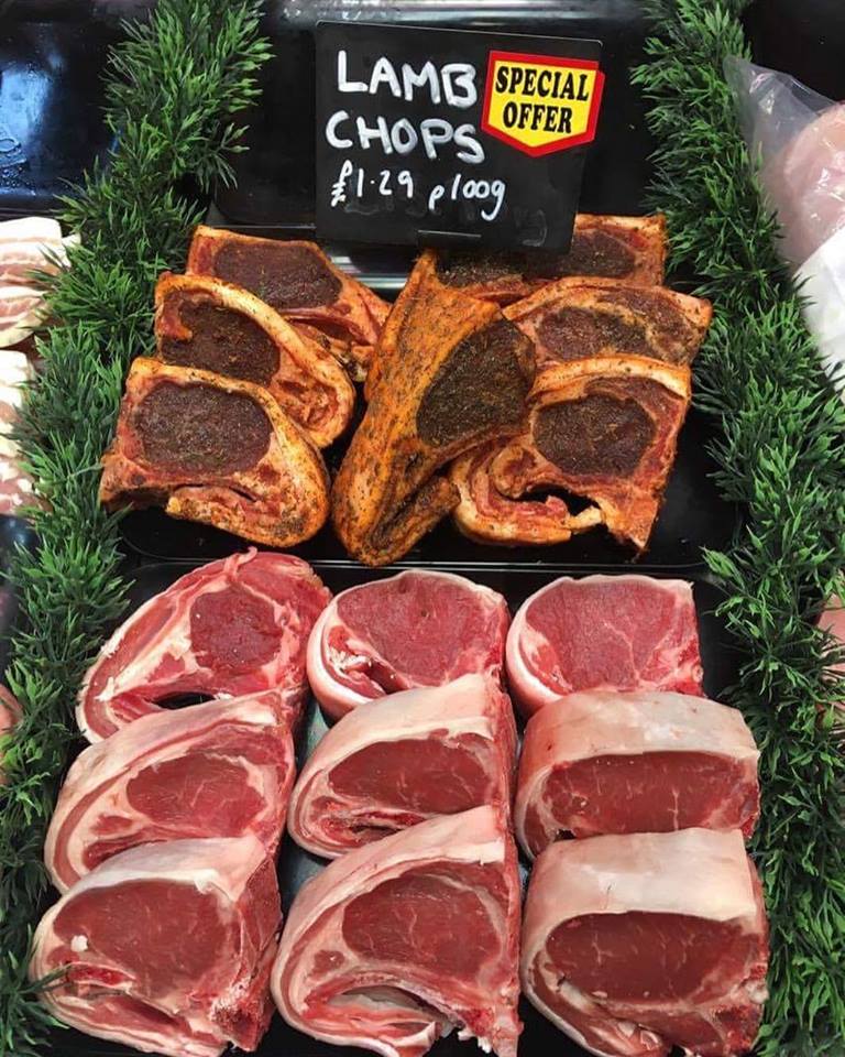 #Lamb chops, minted or natural all #locallyreared £1.29 per 100g. #supportlocal #farmshop #devon #westcountry #food #BankHolidayWeekend