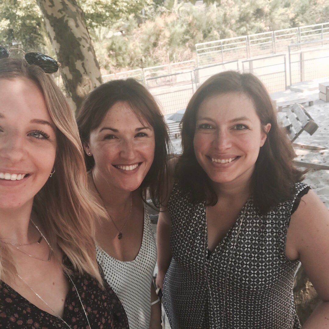 Colors_of_Tea's tweet photo. Aujourd'hui déjeuner #colorsoftea aux #chantiersdelagaronne pour dire au revoir à notre #communitymanager Chloé 🍃🍵 Super moment ! https://t.co/1YH5GaTVBc