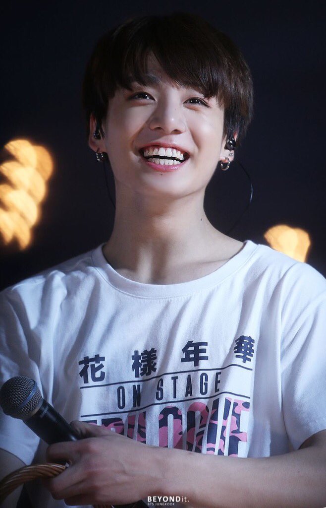 グクの自然な笑顔が可愛すぎる件について😍😍😍 #BTS #army #ARMYと