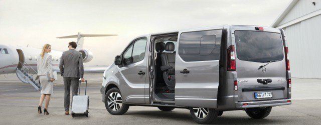 Fleet_Magazine's tweet photo. Nuovo @OpelItalia #Vivato Tourer, lo Shuttle che diventa sala riunioni... 🚐👔

➡️ https://t.co/PCVu0M0ERw https://t.co/ucQazGkcyn
