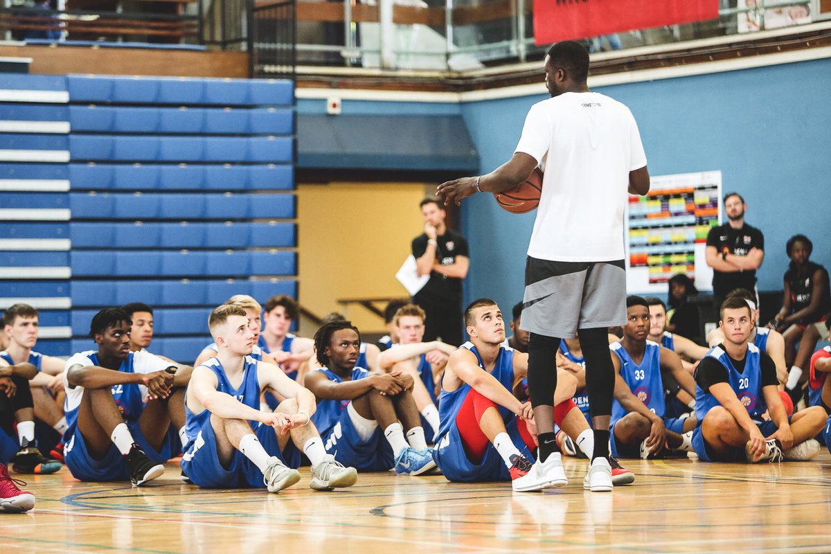 LuolDeng9's tweet photo. Back at it again with @DengCamp in London. We keep elevating the game!

#StayReady🇬🇧 https://t.co/zxeYGeoO0E