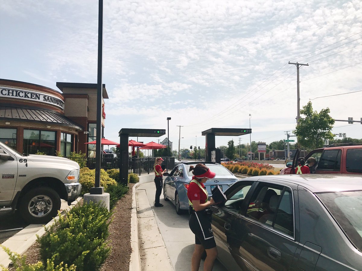 cfaAirportHwy's tweet photo. Experience a drive thru like never before! Our team members are excited to serve you outside! Come through and say "hello!" #DriveThruGoals https://t.co/NYO6FPzN86