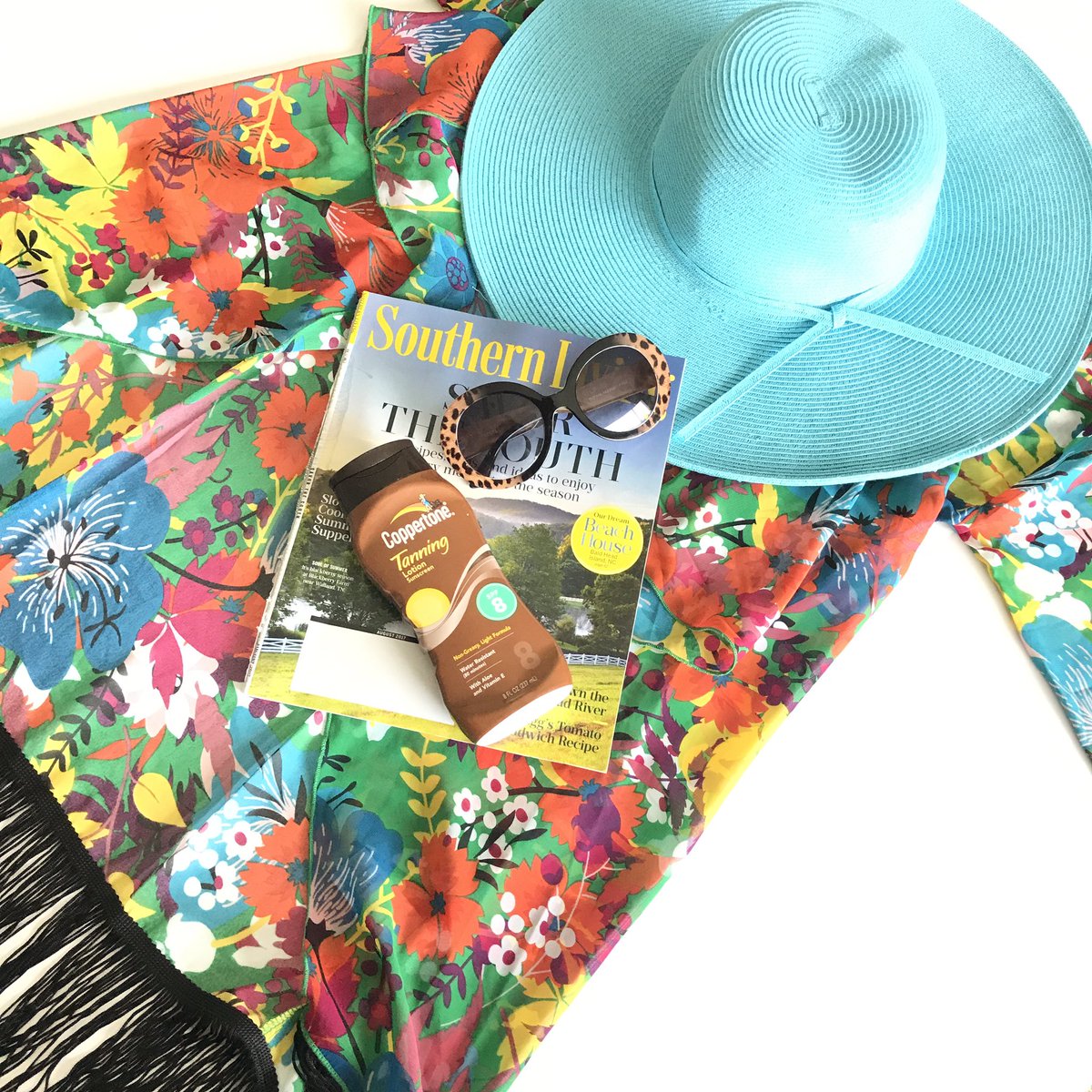 Sheellah23454's tweet photo. Because summer isn't quite over yet...☀️🌴👍🌴☀️#lularoemonroekimono (S) Join LuLaRoe Sheellah Kennedy (link in bio) @LuLaRoe #lularoesummer https://t.co/fX01bTzaci