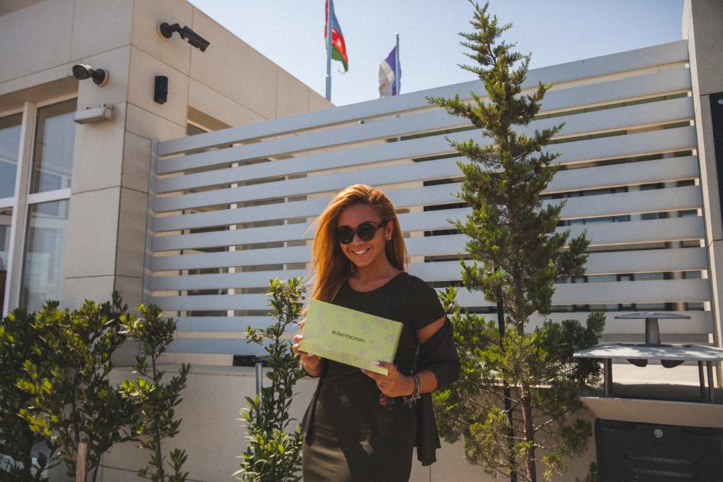 Uber_AZE's tweet photo. #UberIceCream aksiyasında iştirak edən hər kəsə təşəkkür edirik! https://t.co/u9cLNGJ6JA