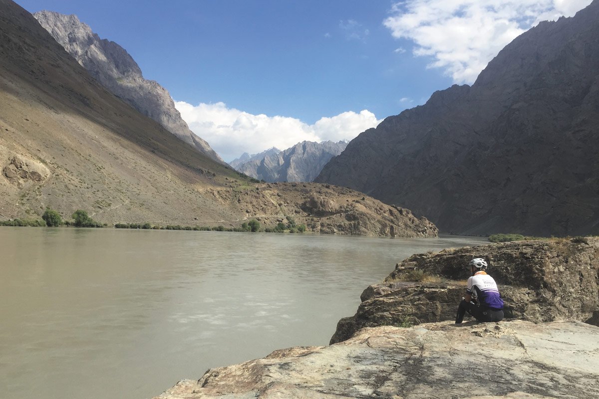 GeographicalMag's tweet photo. Cycling Afghanistan via the Pamir Highway, the second highest road in the world after Pakistan’s Karakoram Highway https://t.co/plAoIX6vTJ https://t.co/3BUfaAKc1f