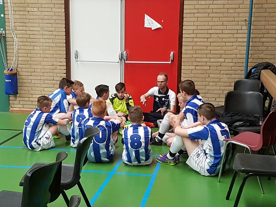 zvvb's tweet photo. Lijkt het jou wat om deze jongens naar een hoger zaalvoetbalniveau te tillen? Zvv Beringe J-O13 is op zoek naar een coach! https://t.co/4Zt3tA1QWR