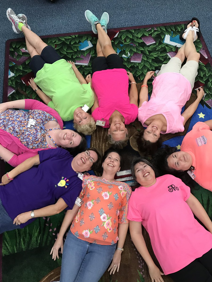 LStegent's tweet photo. Fun times in 3rd grade! 💞💞 #catchthespirit #robisonspirit https://t.co/9L6ZbxFp1F