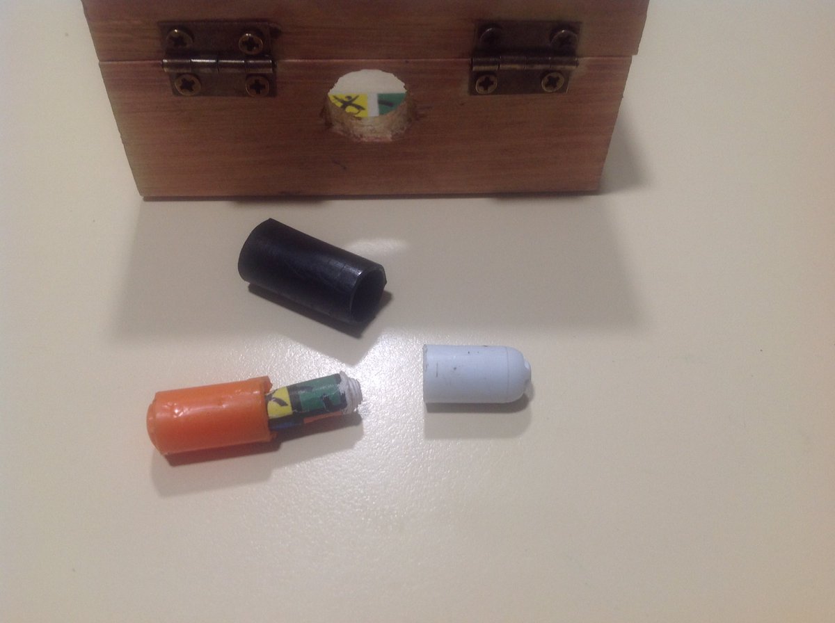 AdolficusGC's tweet photo. Simple, cheap and evil. Takes out the logbook through the hole. It takes about 15 mins or more😈. #geocaching #copyIt https://t.co/WvWqfy8ng7