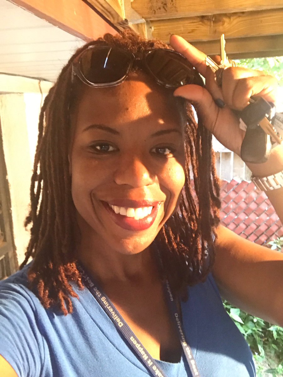 rebrown30's tweet photo. Happy Friday!!! #thankgoditsfriday #weekend #sunshine #nj #northbergen #workingwoman 😊❤️😊 https://t.co/0p3FaMj4uc