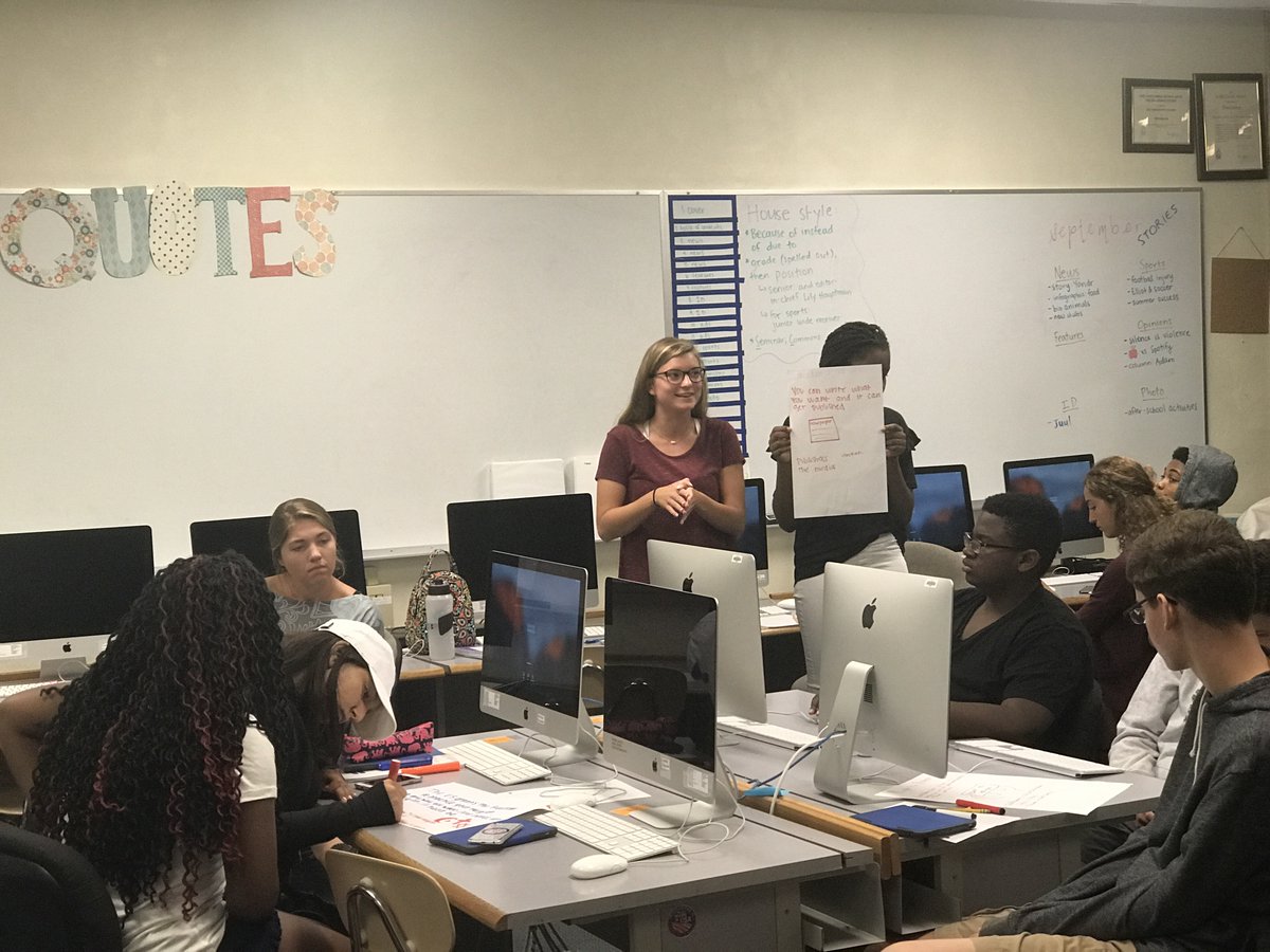 sammystrade07's tweet photo. Learning about the First Amendment w/@SarahSemmel. Crucial for our new scholastic journalists. #LadueMedia #itmw2 #jea @dgoble2001 https://t.co/fk2PC2UNOs