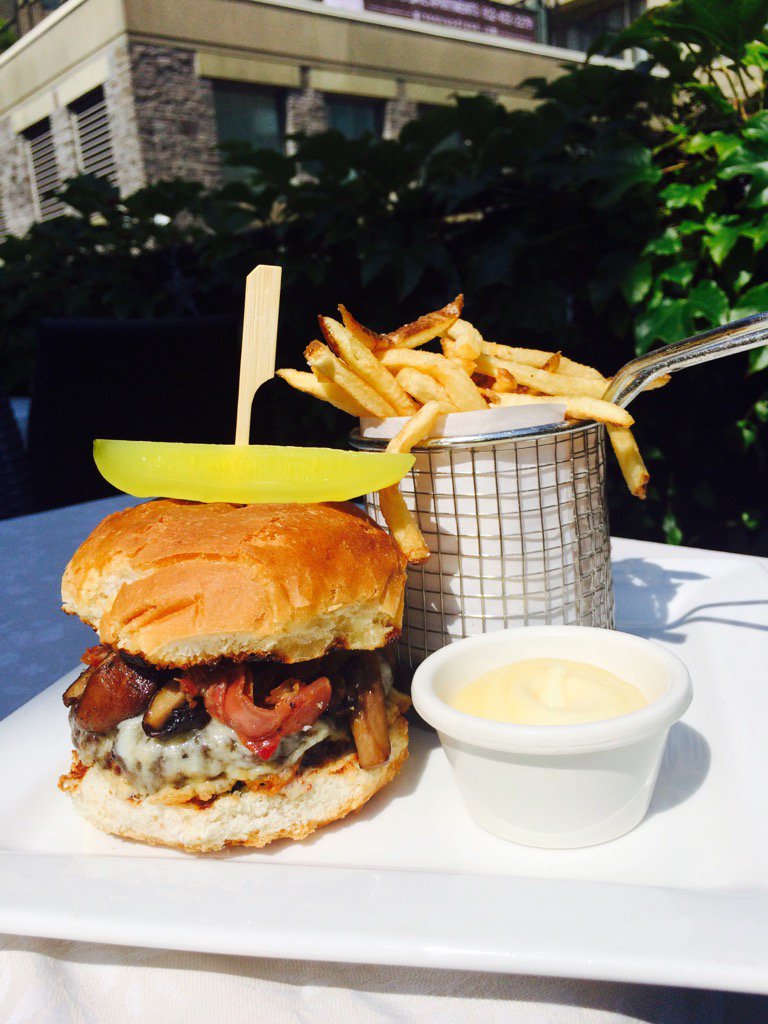 dineDaMaurizio's tweet photo. Last day of burger special 12$! Come get it!Look forward to mondays feature!@HalifaxReTales https://t.co/bHfxriEzBR