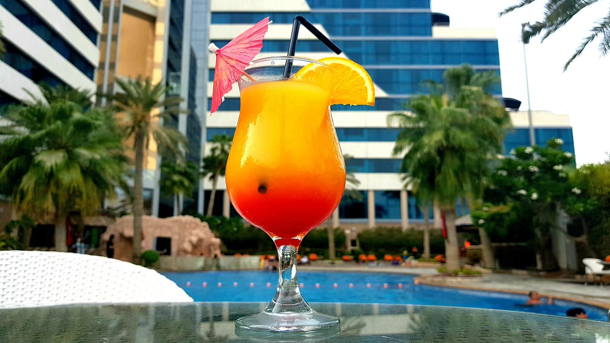 EliteResortSpa1's tweet image. Just chill by the pool. Cheers!
#withyouinmind #bahrainoursyours #wheninresort #eliteresortandspa #bahrain #muharraq #paradise