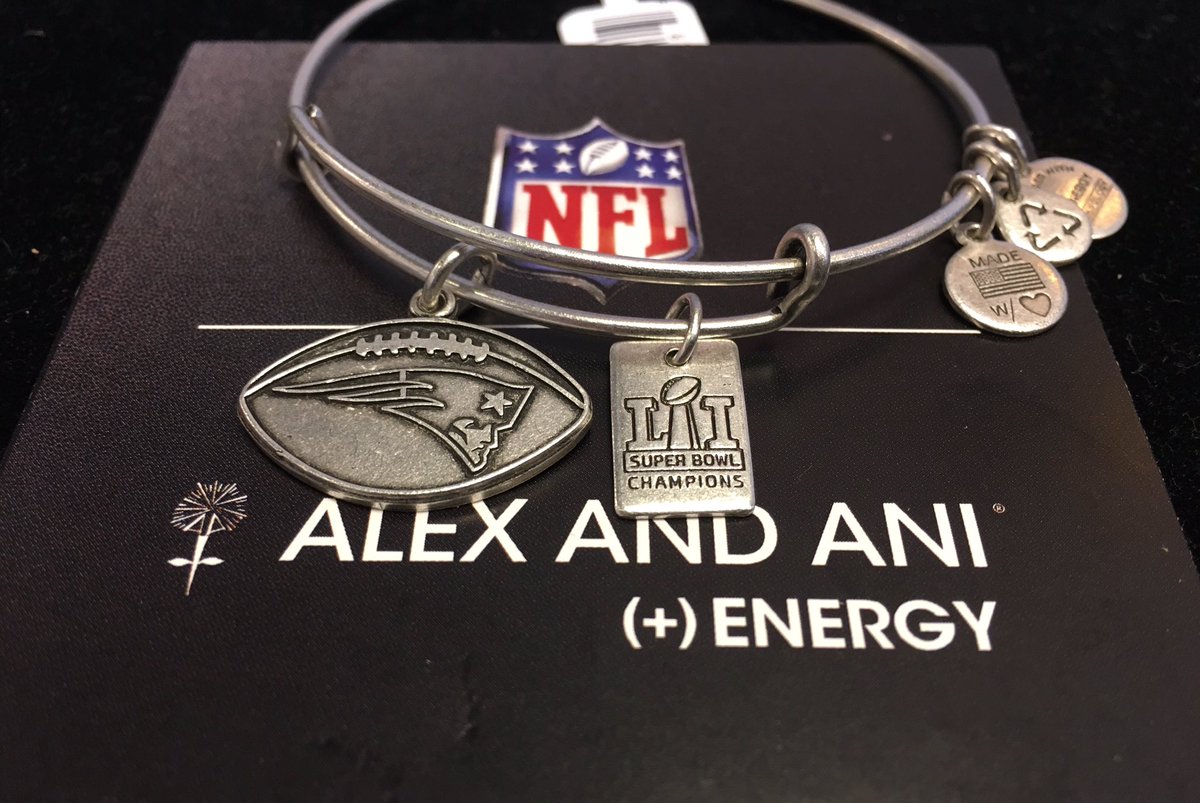 PatriotPlace's tweet photo. Follow us &amp; RT by 11:59pm for a chance to win an @alexandani @Patriots #SB51 Champions Bangle! 

https://t.co/wz8wr7T7vA https://t.co/XPiFFu788t