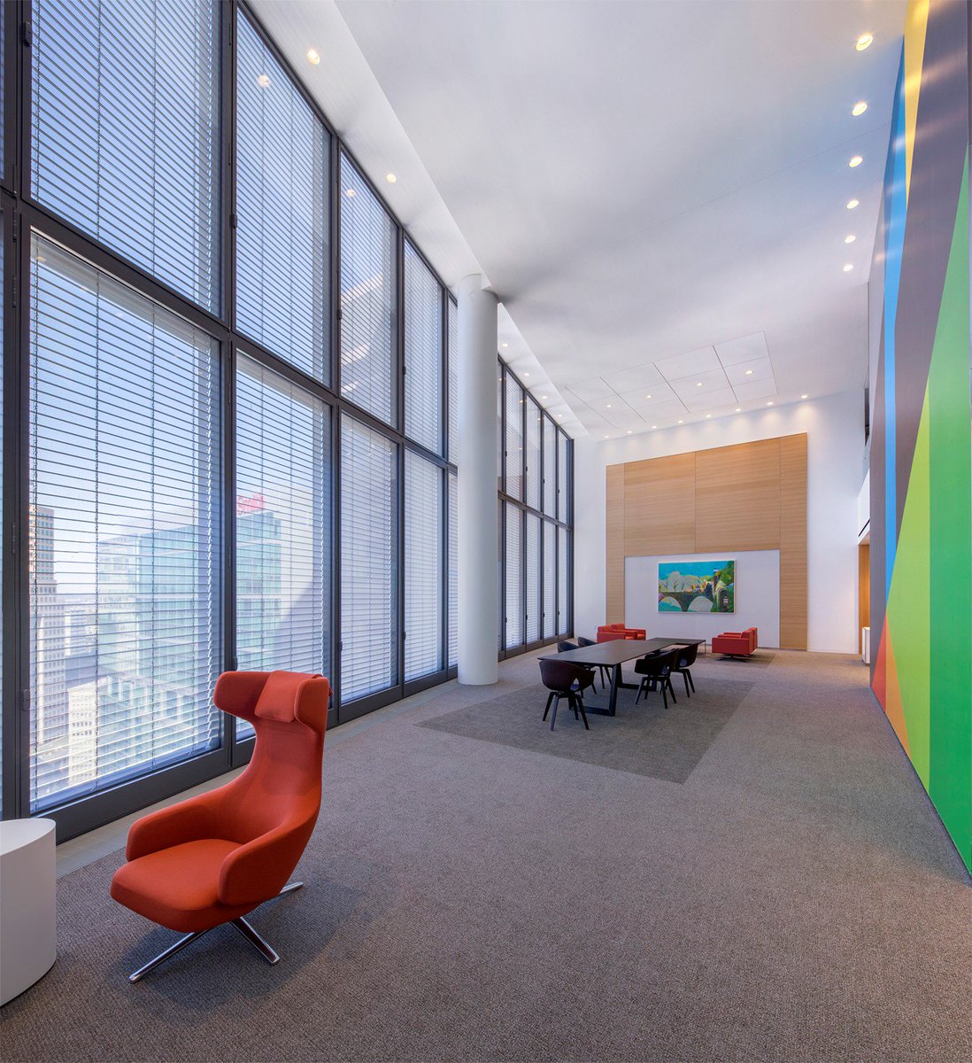 MechoSystems's tweet photo. #SolarTrac® automated window-shading system adjusts louvers and floppers to minimize glare in #PNC Bank Tower. #Pittsburgh https://t.co/xGgtd5fAht