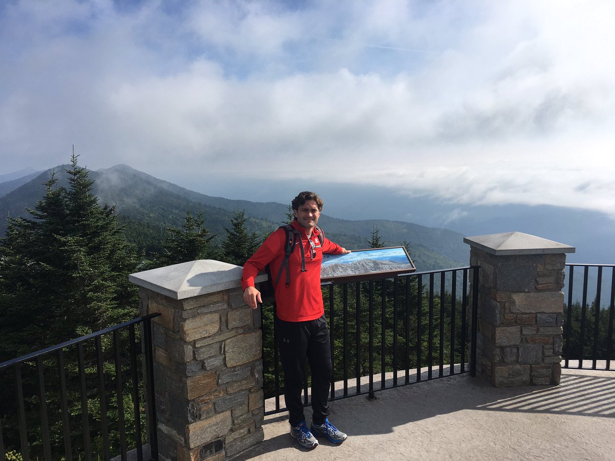 RichKnupp's tweet image. Bringing the #BlockR to new heights! @ Mount Mitchell, NC #ShowYourR #HighestPeakEastofMississippi #6684feet @RUAthletics @R_Fund