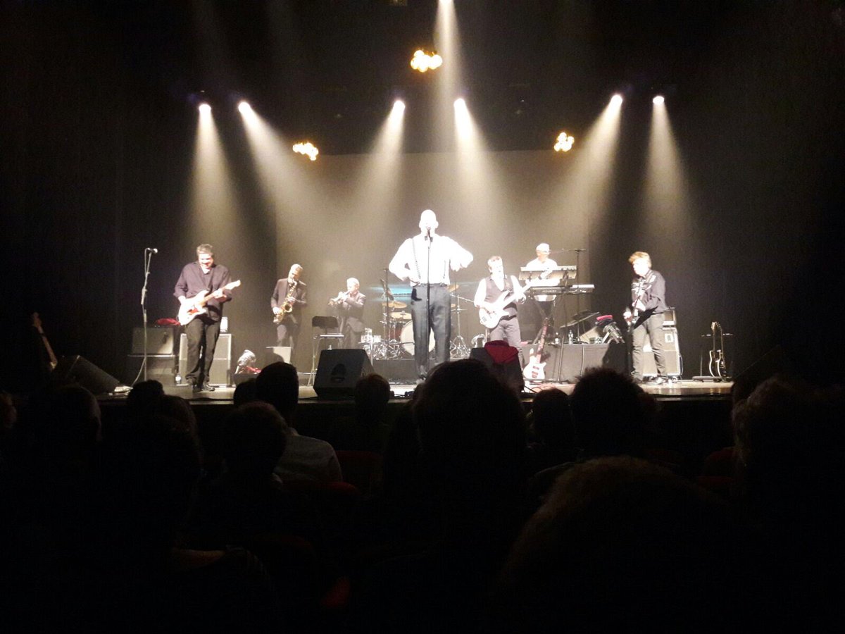 Morgenavond vanaf 21.00 uur op het Bietplein de enige echte tributeband van de Dijk, "Dubbel D" #Havendagen #Zierikzee