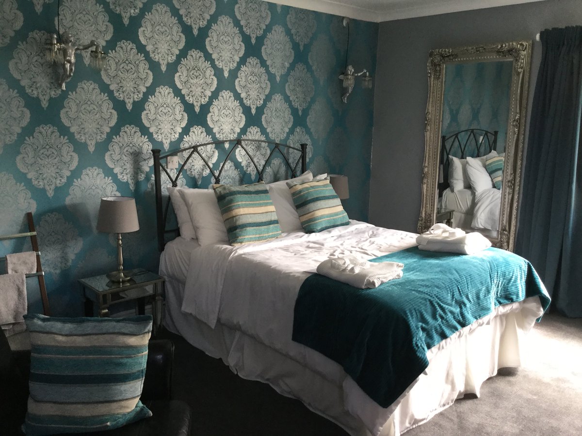 erictedd's tweet image. Not only great hair and nails at the award winning @Struttssalon but we do B&amp;amp;B too here at the farm! Our Topaz Room #UKSOPRO #Derby