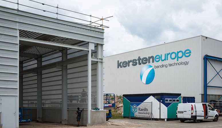 Bouw van de nieuwe aluminiumfabriek in volle gang profiel-online.nl/bouw-nieuwe-al…