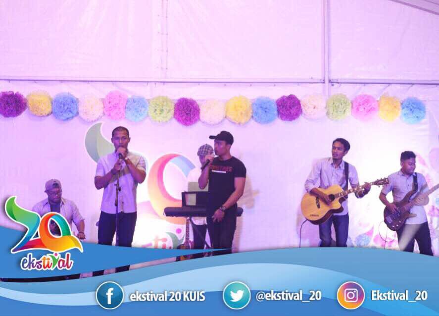 ekstivalkuis's tweet photo. Live Update : Battle of Acoustic π€πΈπ₯
.
#Ekstival20
#SebarkanCintaPerkasakanDakwah
#EkspoDanFestival
#MakeUsTrending
#IIUCS https://t.co/InmpM3CKyE