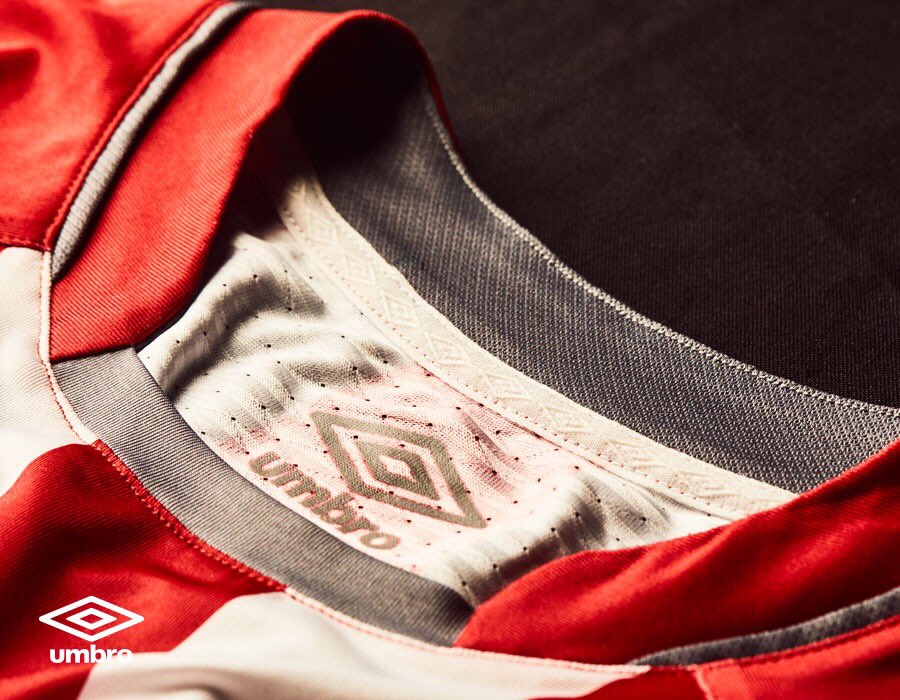 Todos los detalles cuentan. #VamosPincha #EDLP #CampeonDelMundo #TetracampeonDeAmerica #EquipoUmbro
<a href="/EdelpOficial/">Estudiantes de La Plata</a> 
bit.ly/umbroelp