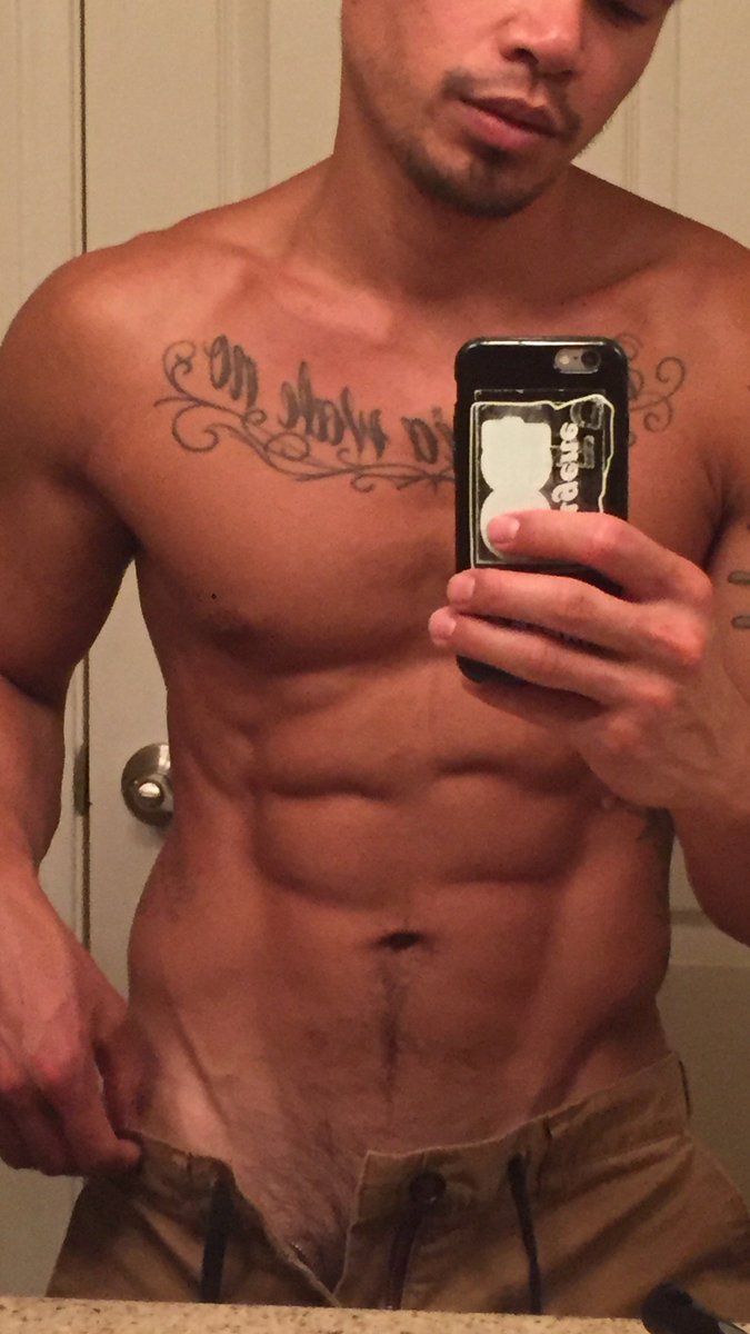 masterTJflex's tweet photo. I deserve to be spoiled.  Buy me shit. #cashmaster #gayfindom #gayfinancialdomination #fagtax #buymeshit #spoilmymuscles https://t.co/4XIr6lWKT3