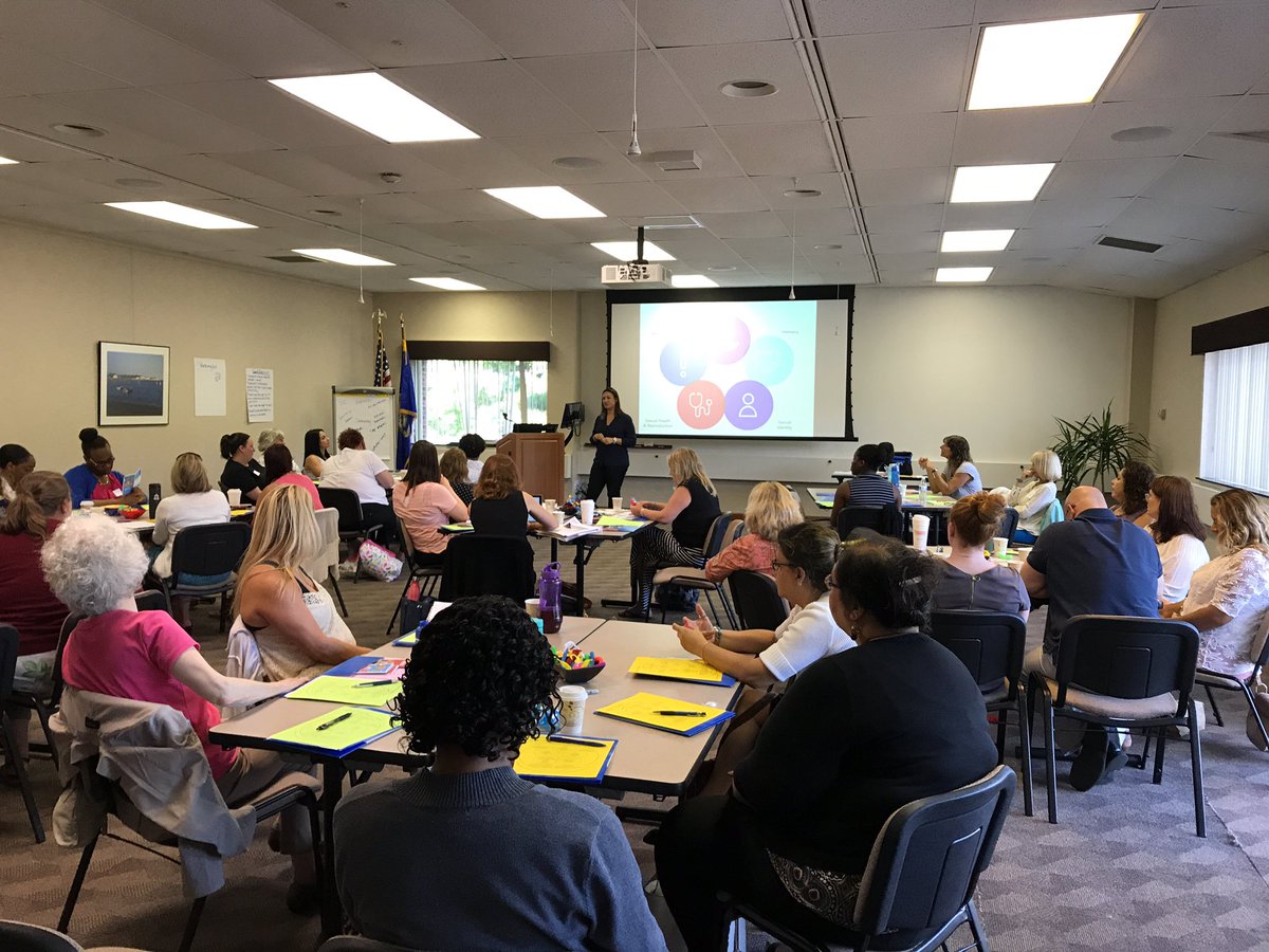 everywomanct's tweet photo. Mental health providers &amp; substance use counselors being trained today abt sexuality, optimal birth spacing, and family planning counseling https://t.co/ooHwwAc9Iw