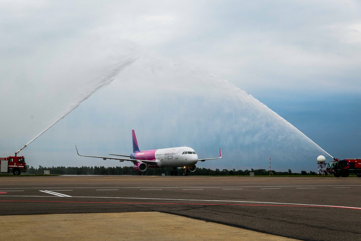 wizzair tweet picture