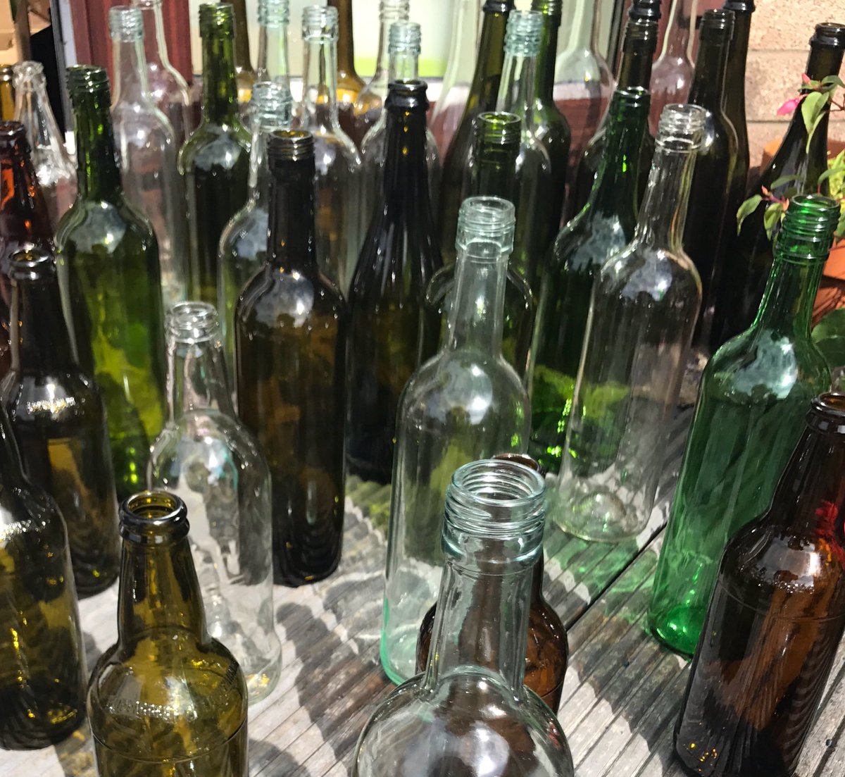 GoneFusedGlass's tweet photo. A great sunny day for drying wine bottles ready to go in the kiln this weekend! 
#fusedglass https://t.co/Nmq9hVQFSM