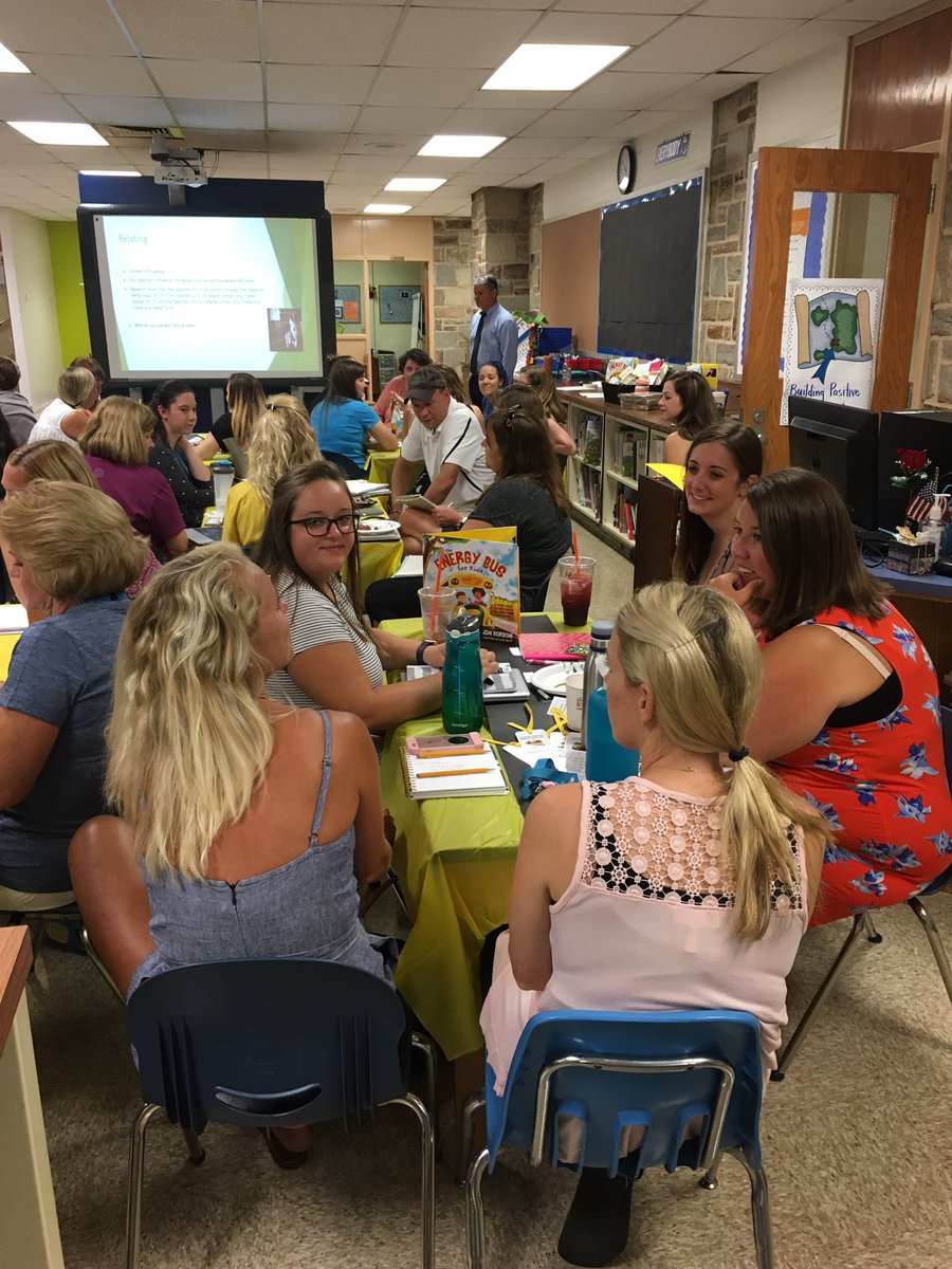 kellyaoconnell's tweet photo. Feeling honored and grateful to have @BillyBurkeBCPS spend our first day w/us @MarsEstatesBCPS #gratitude #happiness #BCPSFirst #marsstars https://t.co/1ykQL2NZrN