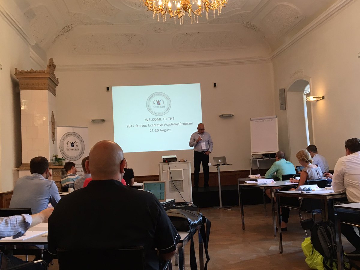 SiliconCastles's tweet photo. Baba Shiv is establishing the right mindset to begin with: Don't fear failure! #SEA17 #Salzburg https://t.co/rjvQnW86dm
