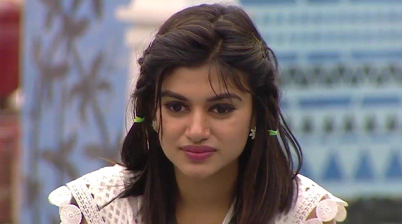 OVIYAarmy06's tweet photo. time to trend this tag👉#WantYouBackOviya
lets see
howmany of u still crazy of this 5 letter👉 O V I Y A😎

#oviyaarmy @OviyaaSweetz 😍😎💪
அழகுடா https://t.co/Wu37sF9tPy
