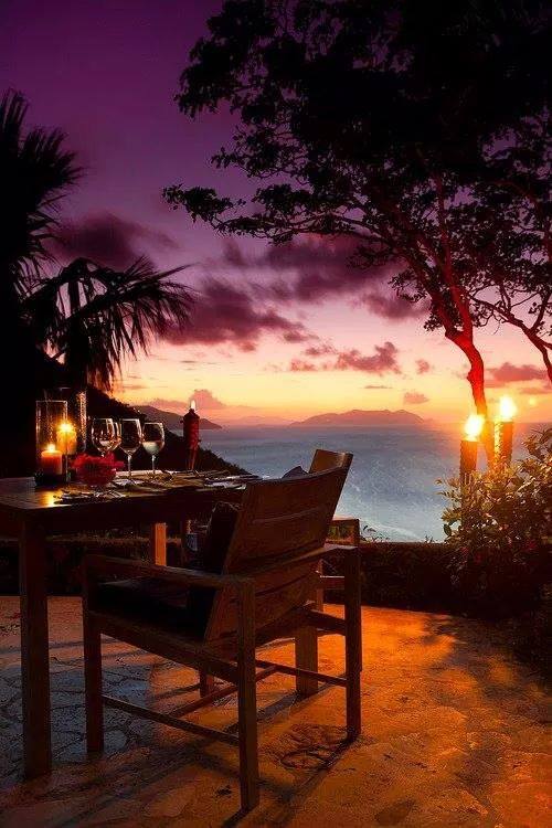 47panagiotis's tweet photo. ♥Όμορφη συνέχεια στο βράδυ σας🥂
Να είναι ήρεμο
    🌠🌠και χαλαρό!!
Ζήσε τώρα αυτό που οι άλλοι
ονειρεύονται να ζήσουνε στο μέλλον🌙💫
P.Coehlo🌹 https://t.co/GaOtJp2A3F