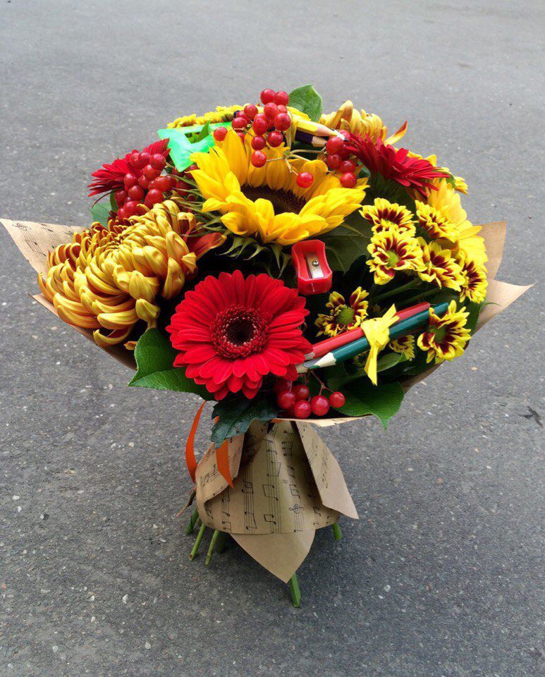 SunroseComUa's tweet image. Друзья, мы принимать предзаказы на 1 сентября!
Успейте заказать букеты по выгодным ценам!!! sunrose.com.