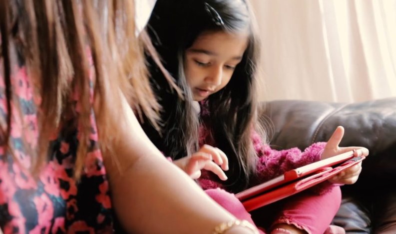 Wondering how much technology your young child should be exposed to? Read our tips: wordsforlife.org.uk/tips-technolog…